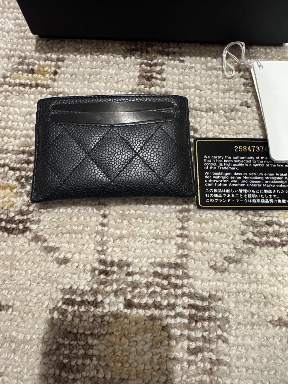 CHANEL Black Quilted Caviar Leather Card Holder with Gold CC - Picture 10 of 10